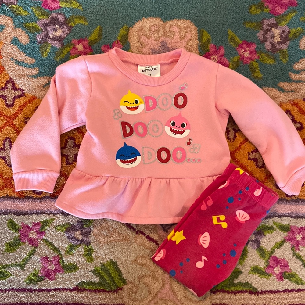 Baby shark sweatshirt legging set